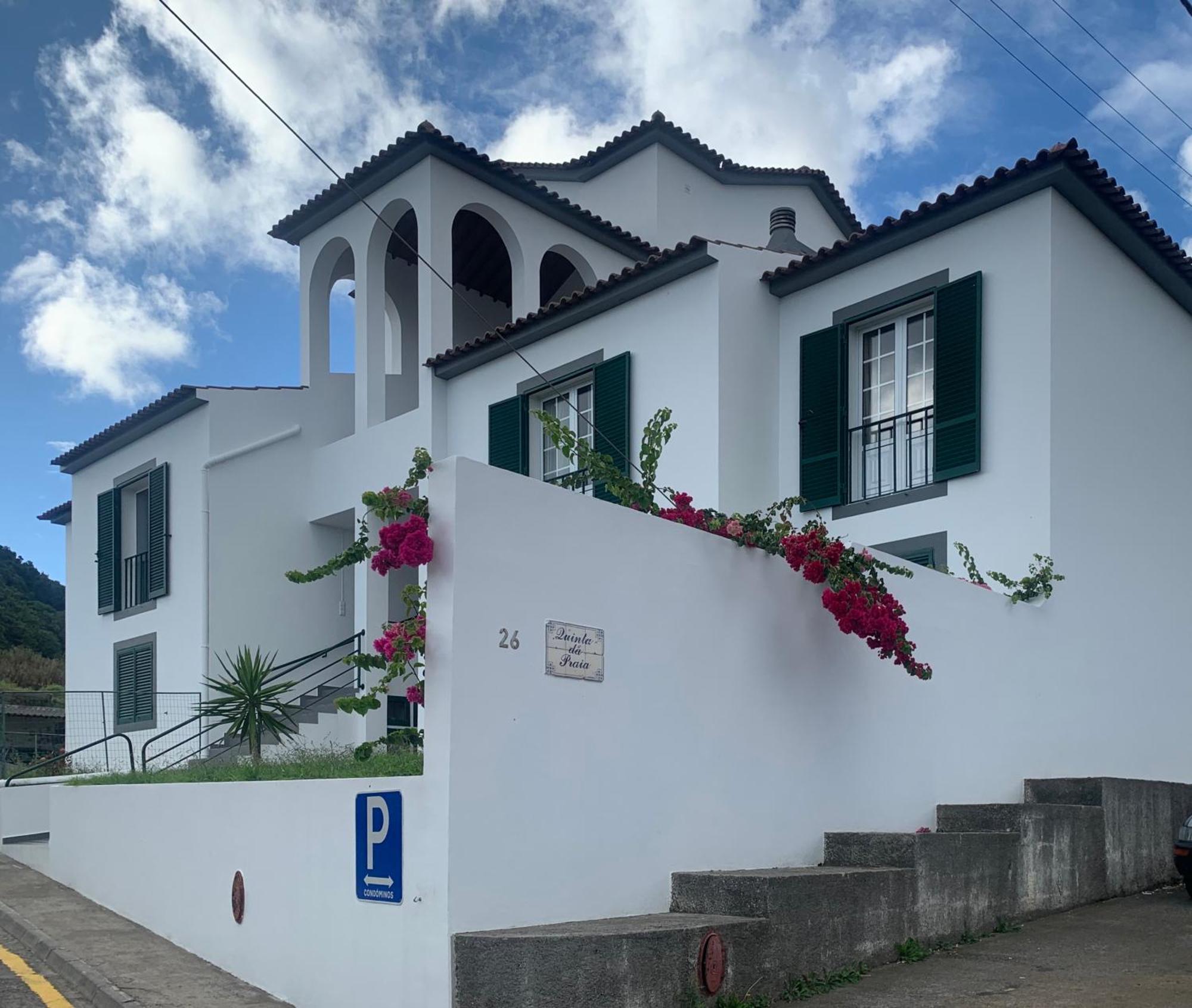 Azor Beach Lodge Ponta Delgada  Exterior photo